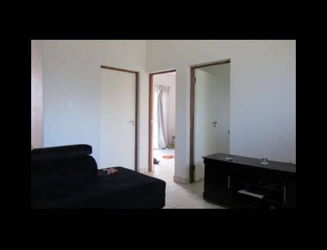 2 BEDROOM APARTMENT FOR SALE IN PROTEA GLEN